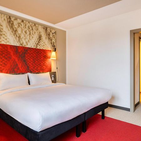 B&B Hotel Mons Gare Bagian luar foto