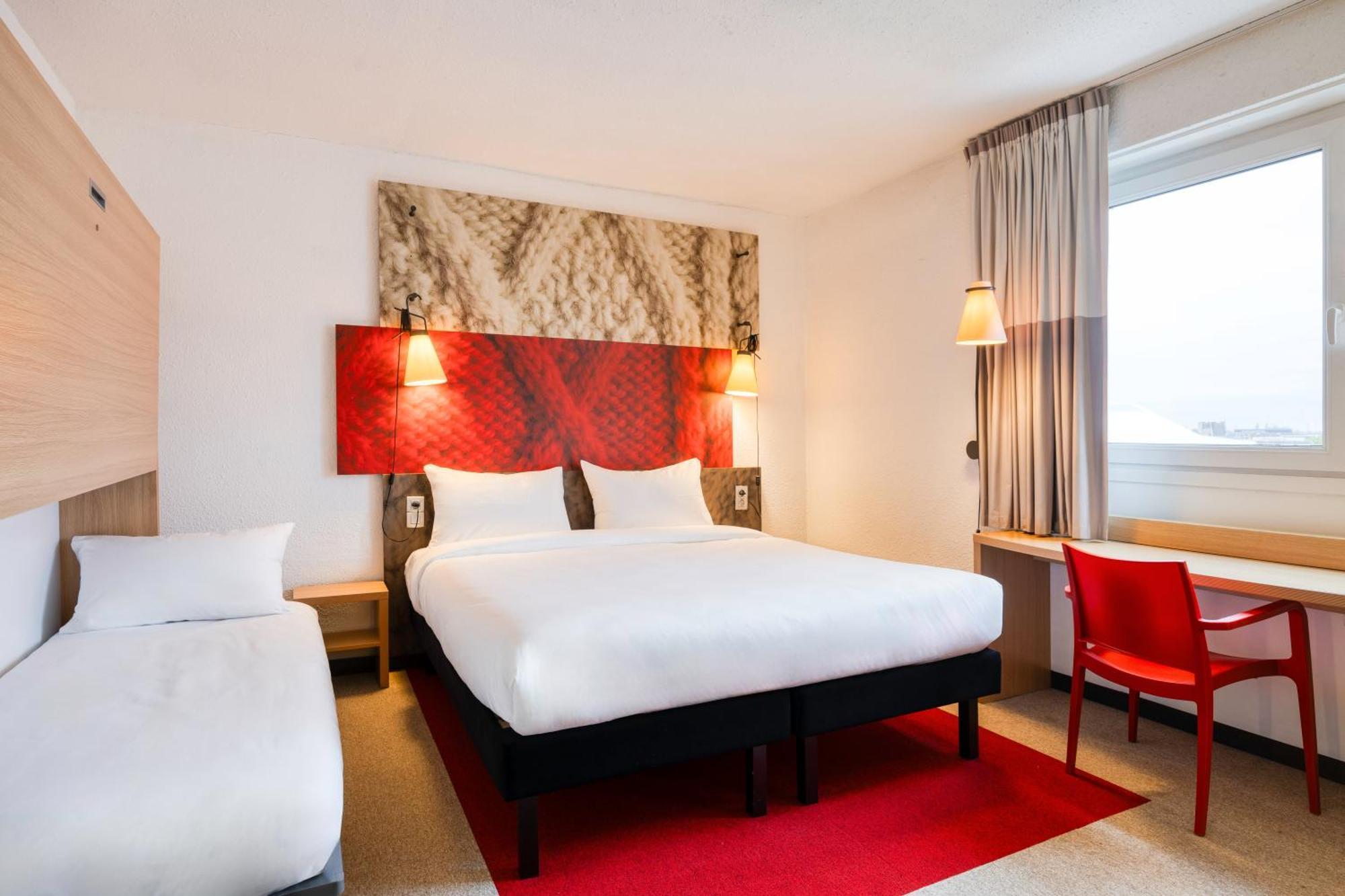 B&B Hotel Mons Gare Bagian luar foto