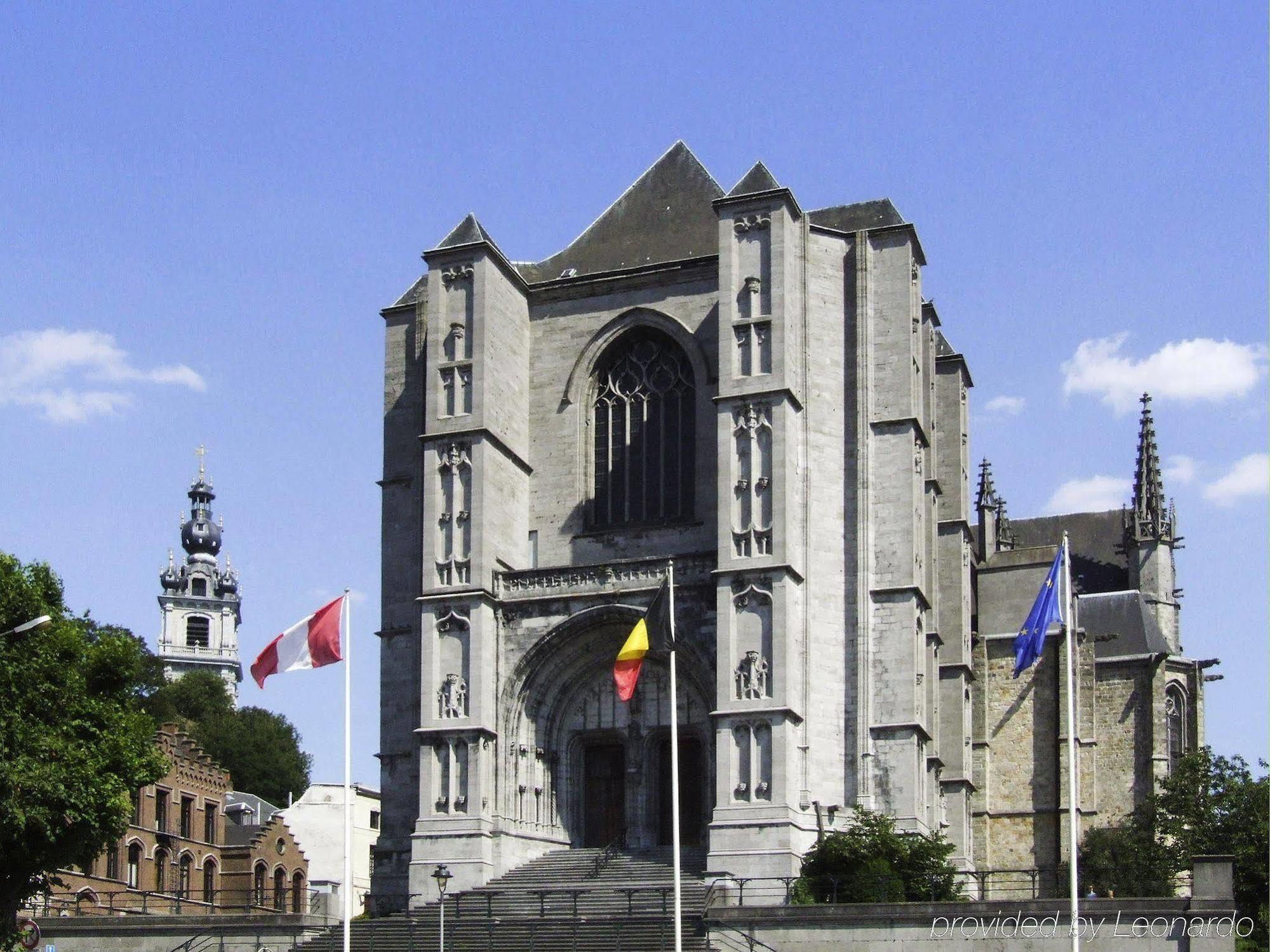 B&B Hotel Mons Gare Bagian luar foto